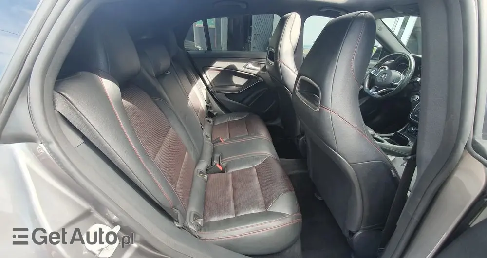 MERCEDES-BENZ CLA 220 (CDI) d 7G-DCT AMG Line