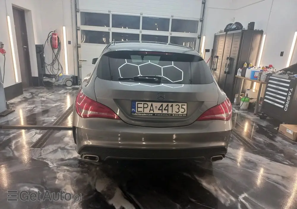 MERCEDES-BENZ CLA 220 (CDI) d 7G-DCT AMG Line