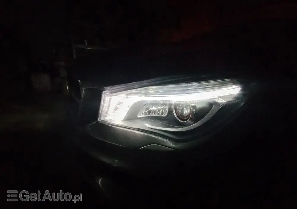 MERCEDES-BENZ CLA 220 (CDI) d 7G-DCT AMG Line