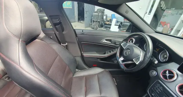 MERCEDES-BENZ CLA 220 (CDI) d 7G-DCT AMG Line