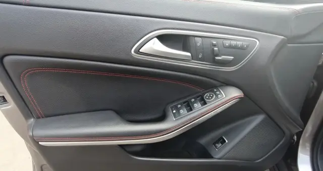 MERCEDES-BENZ CLA 220 (CDI) d 7G-DCT AMG Line