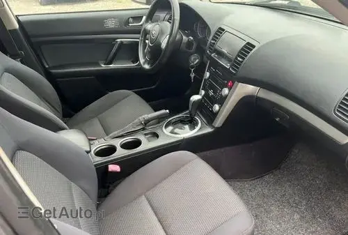 SUBARU Outback 