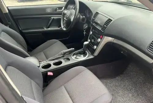 SUBARU Outback 