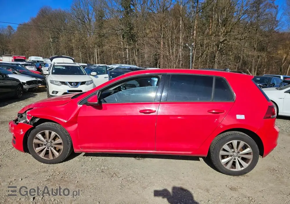VOLKSWAGEN Golf 1.6 TDI BlueMotion Technology DSG Comfortline