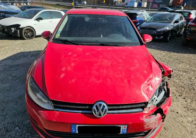VOLKSWAGEN Golf 1.6 TDI BlueMotion Technology DSG Comfortline