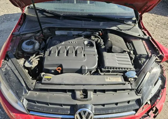 VOLKSWAGEN Golf 1.6 TDI BlueMotion Technology DSG Comfortline