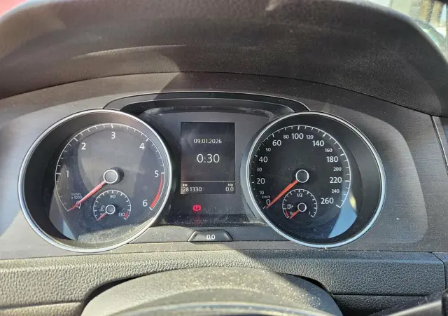 VOLKSWAGEN Golf 1.6 TDI BlueMotion Technology DSG Comfortline