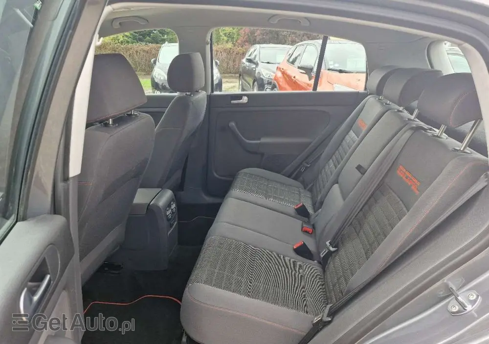 VOLKSWAGEN Golf Plus 