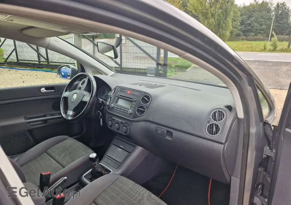 VOLKSWAGEN Golf Plus 
