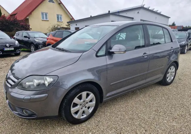 VOLKSWAGEN Golf Plus 