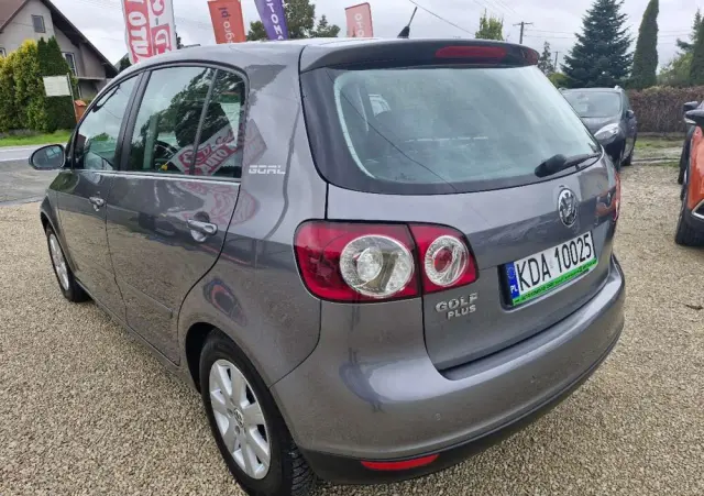 VOLKSWAGEN Golf Plus 