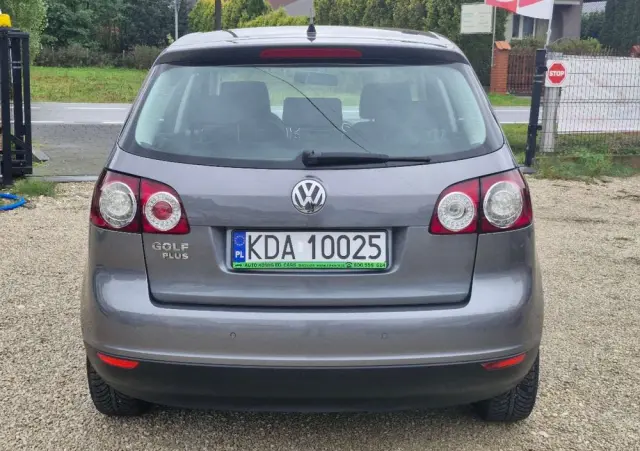 VOLKSWAGEN Golf Plus 
