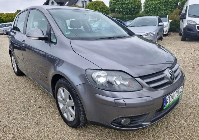 VOLKSWAGEN Golf Plus 