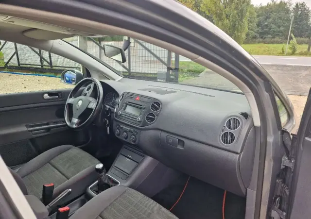 VOLKSWAGEN Golf Plus 