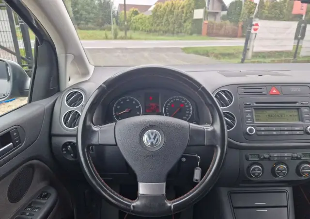 VOLKSWAGEN Golf Plus 