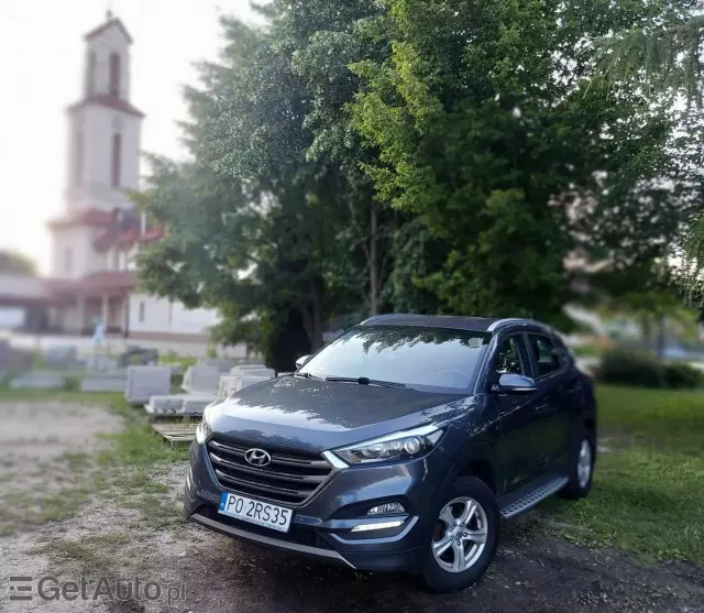 HYUNDAI Tucson 