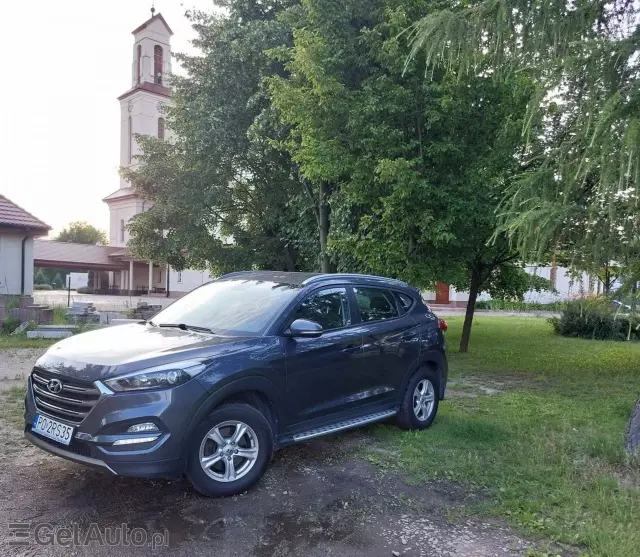 HYUNDAI Tucson 