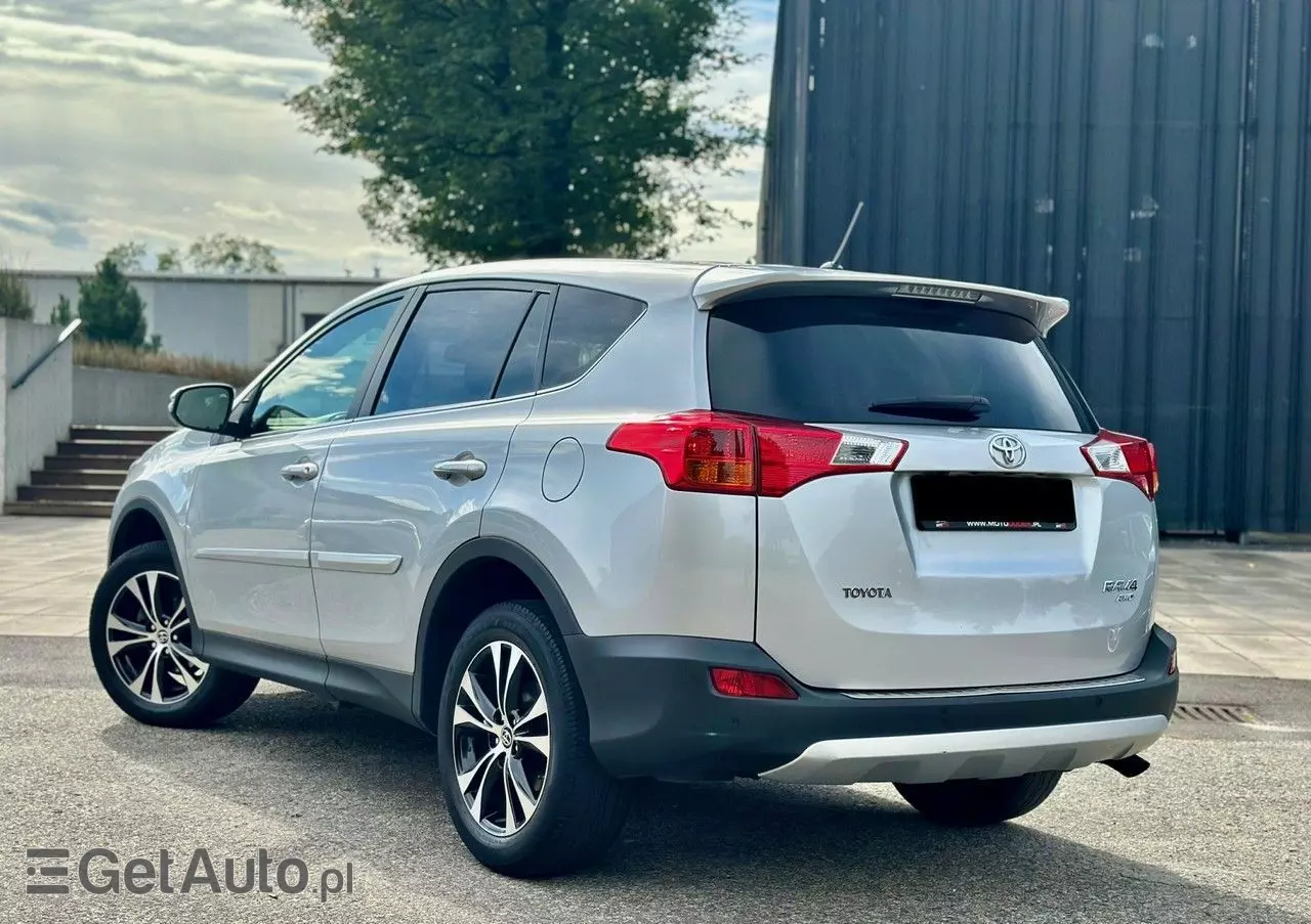 TOYOTA RAV4 