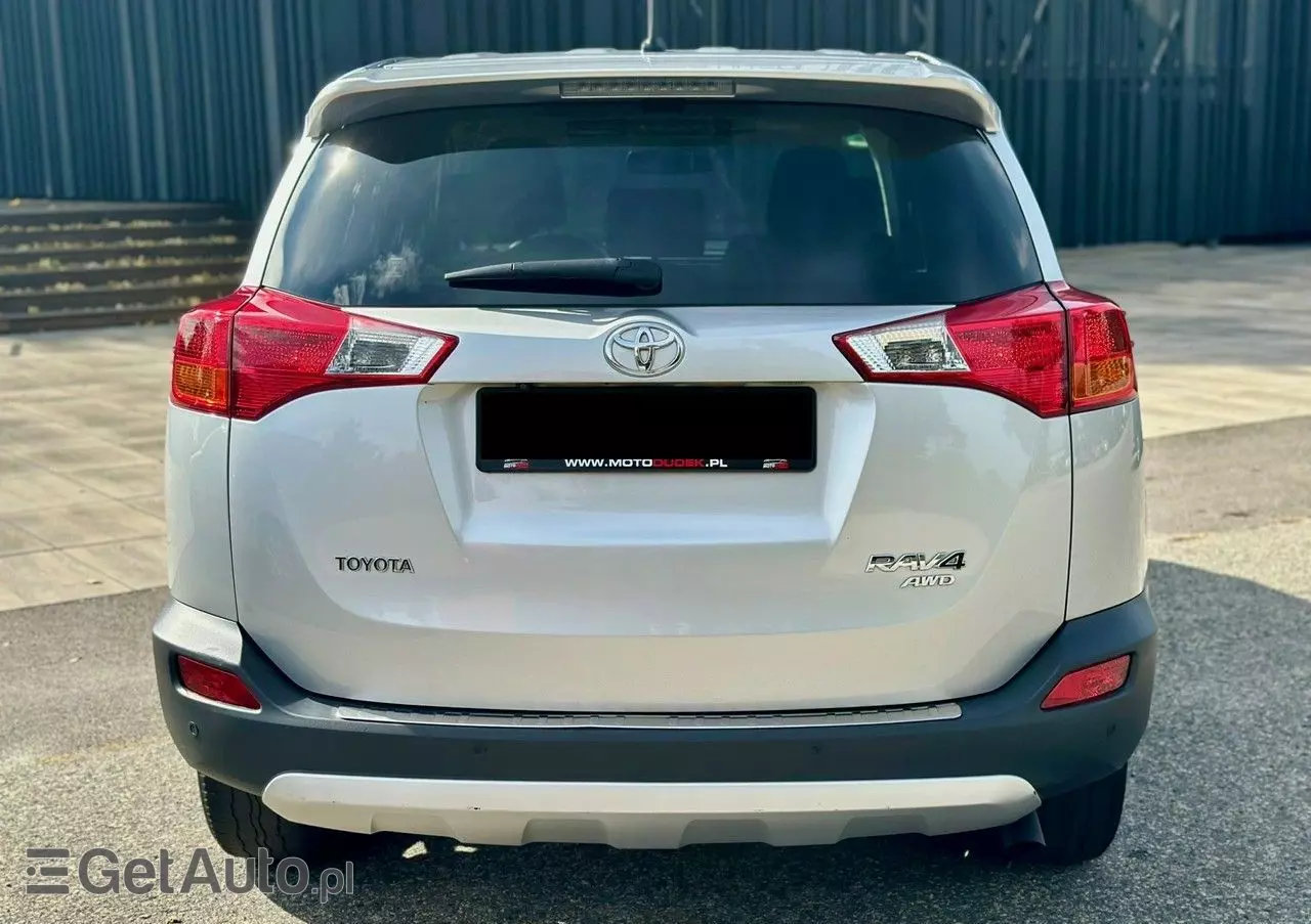 TOYOTA RAV4 