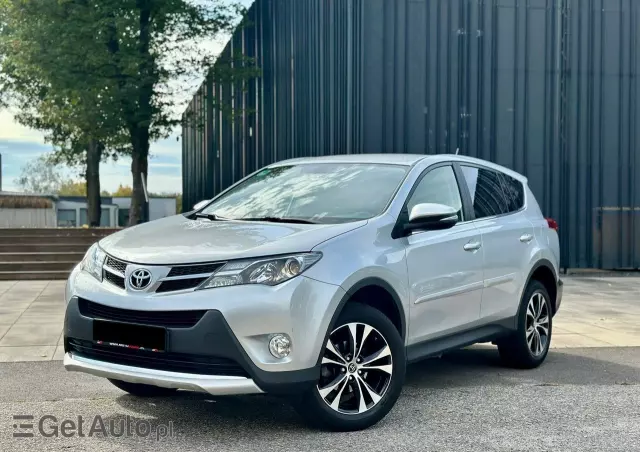 TOYOTA RAV4 