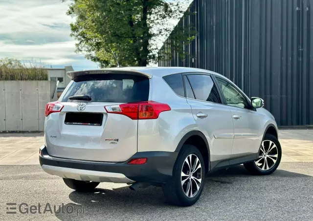 TOYOTA RAV4 