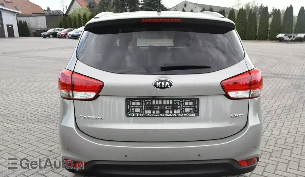 KIA Carens 