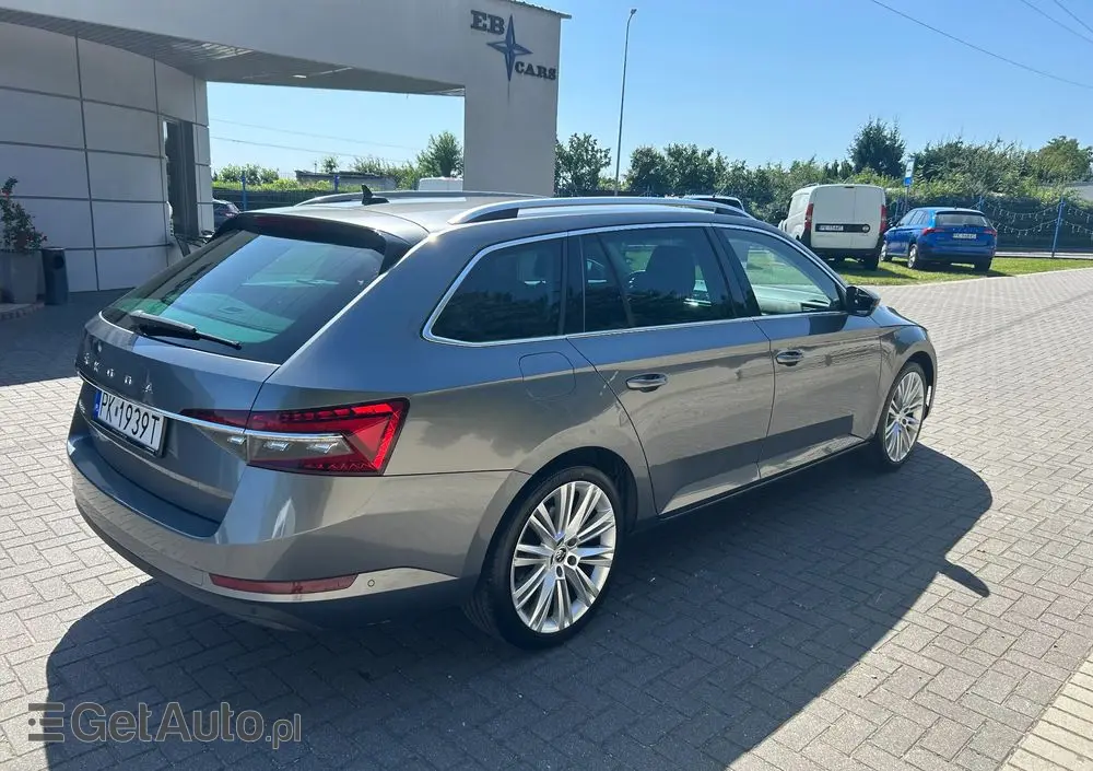 SKODA Superb 2.0 TSI DSG Style