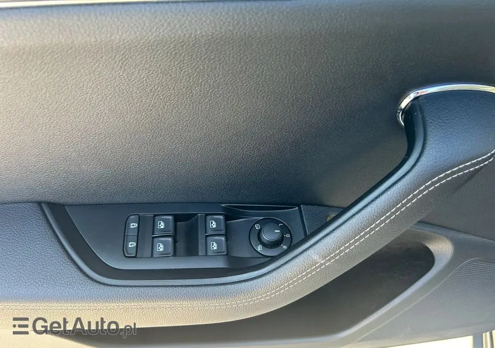 SKODA Superb 2.0 TSI DSG Style