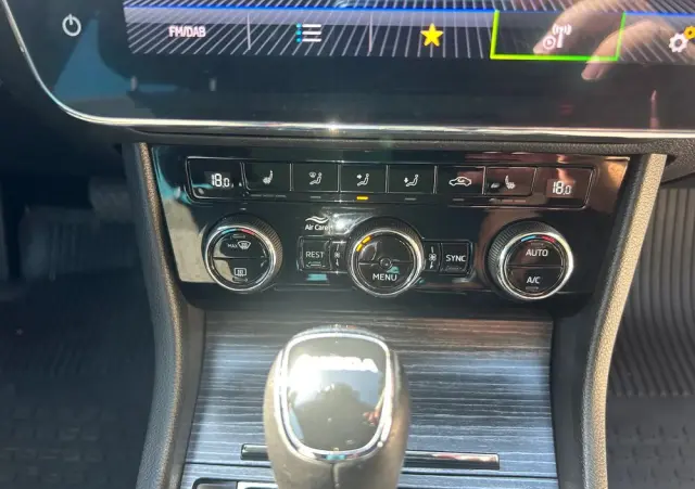 SKODA Superb 2.0 TSI DSG Style