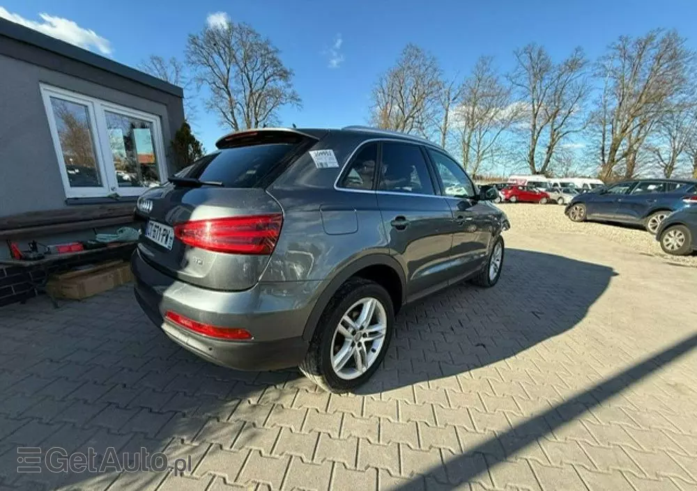 AUDI Q3 