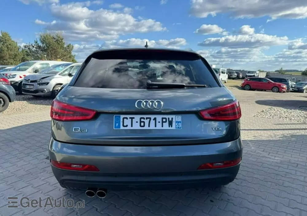AUDI Q3 