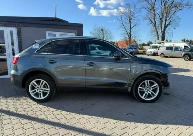 AUDI Q3 