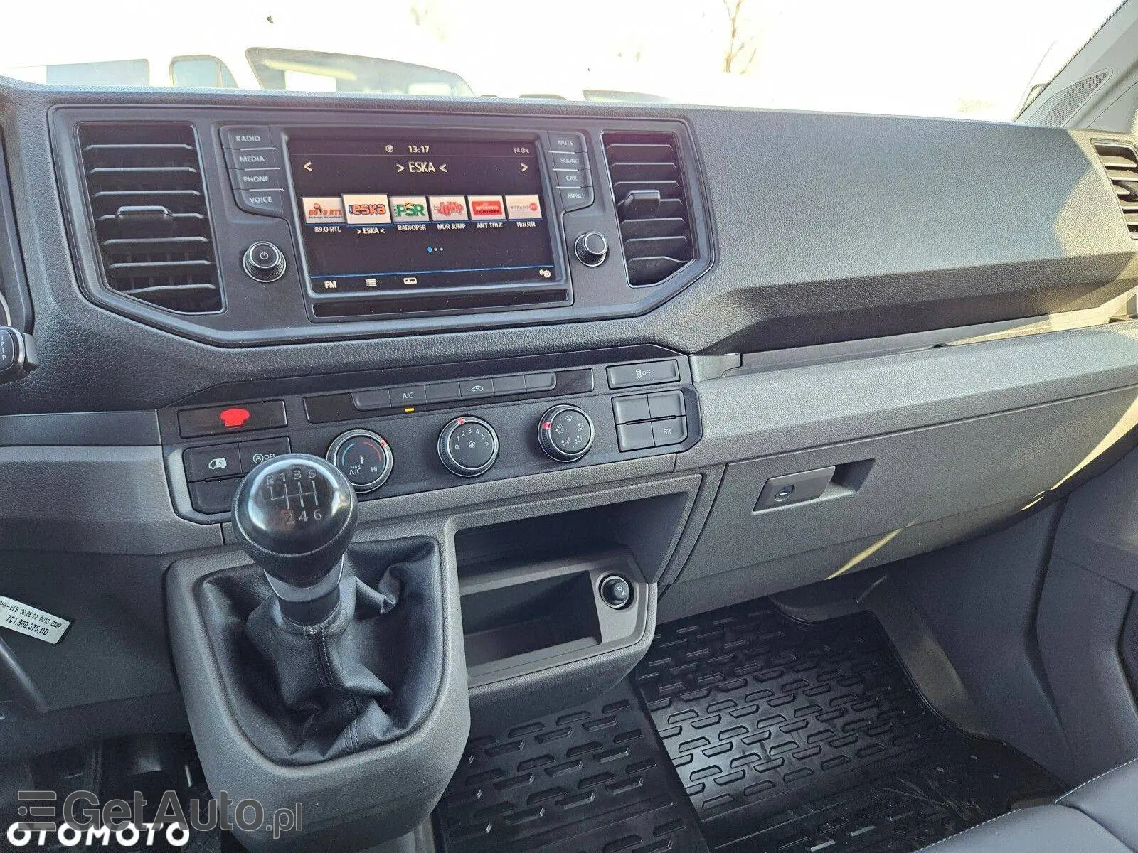 VOLKSWAGEN Crafter L