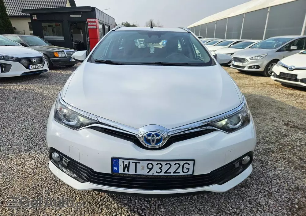 TOYOTA Auris 1.8 VVT-i Hybrid Automatik Executive