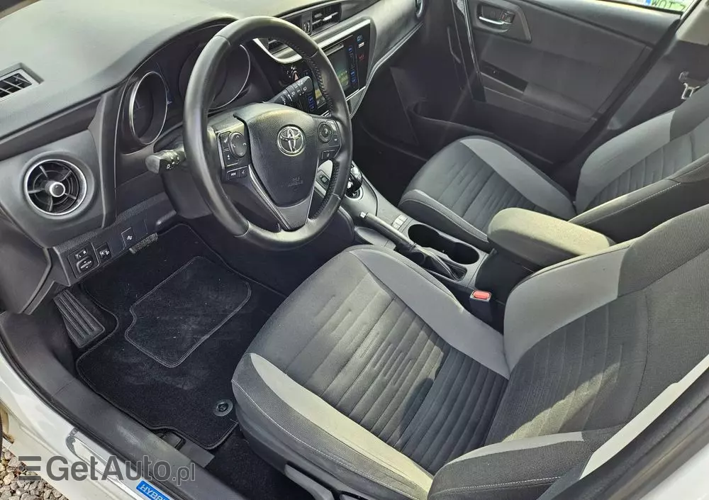 TOYOTA Auris 1.8 VVT-i Hybrid Automatik Executive