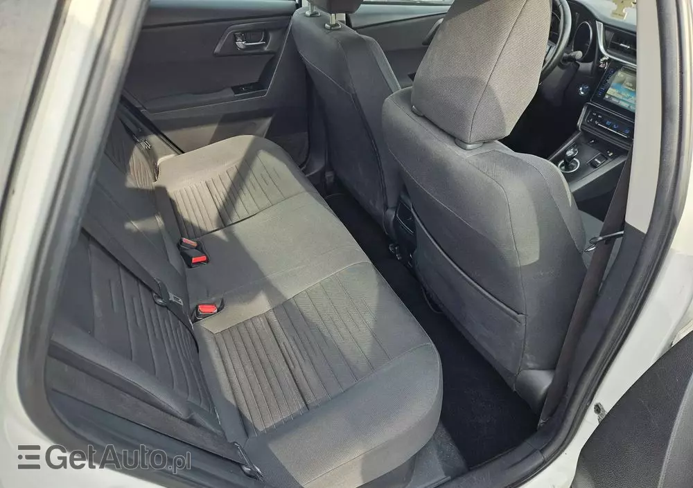 TOYOTA Auris 1.8 VVT-i Hybrid Automatik Executive