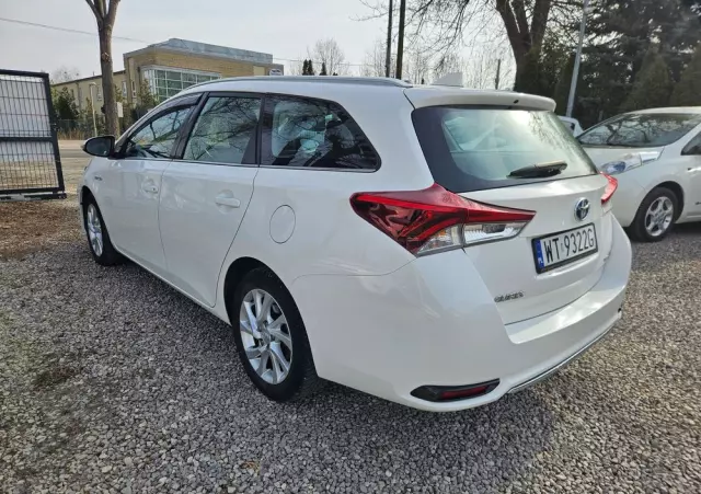 TOYOTA Auris 1.8 VVT-i Hybrid Automatik Executive