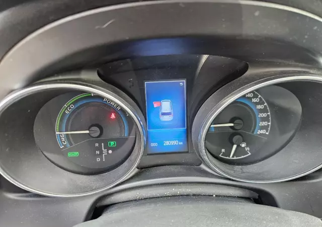 TOYOTA Auris 1.8 VVT-i Hybrid Automatik Executive