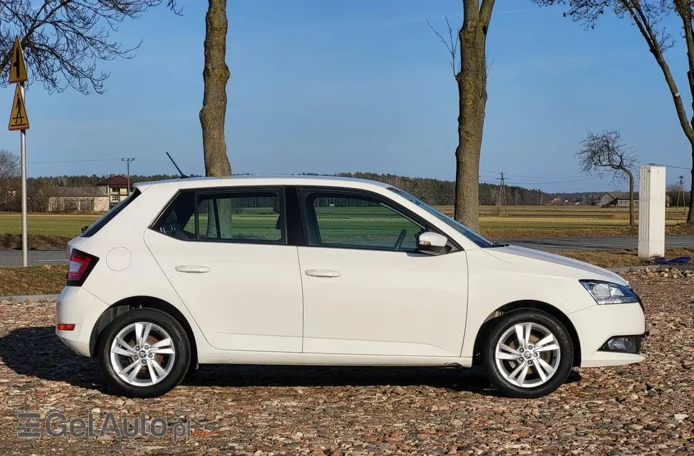 SKODA Fabia 1.0 Ambition