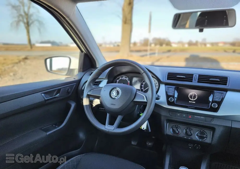 SKODA Fabia 1.0 Ambition