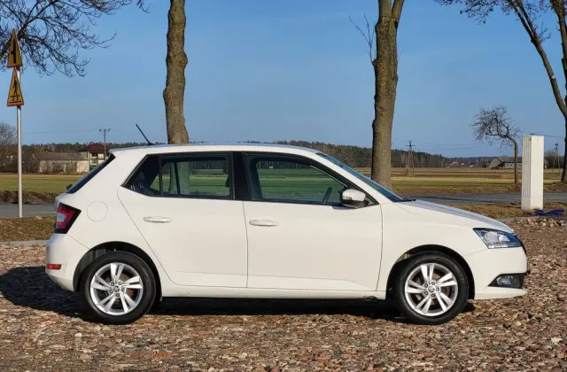 SKODA Fabia 1.0 Ambition