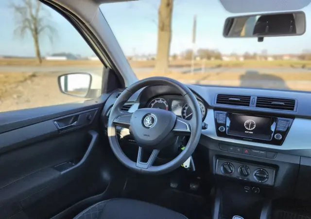 SKODA Fabia 1.0 Ambition