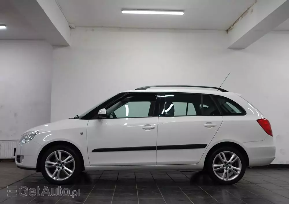 SKODA Fabia 1.4 16V Combi Sport