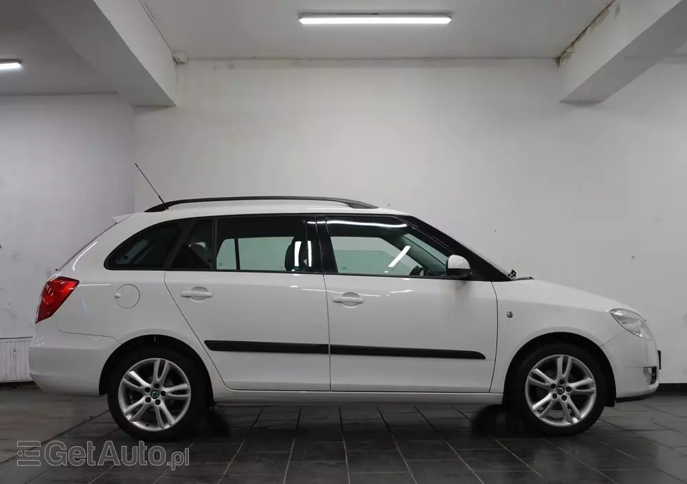 SKODA Fabia 1.4 16V Combi Sport
