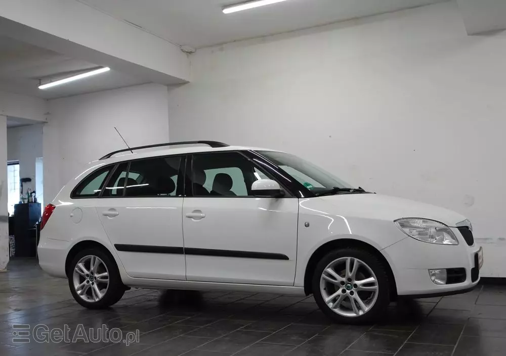SKODA Fabia 1.4 16V Combi Sport