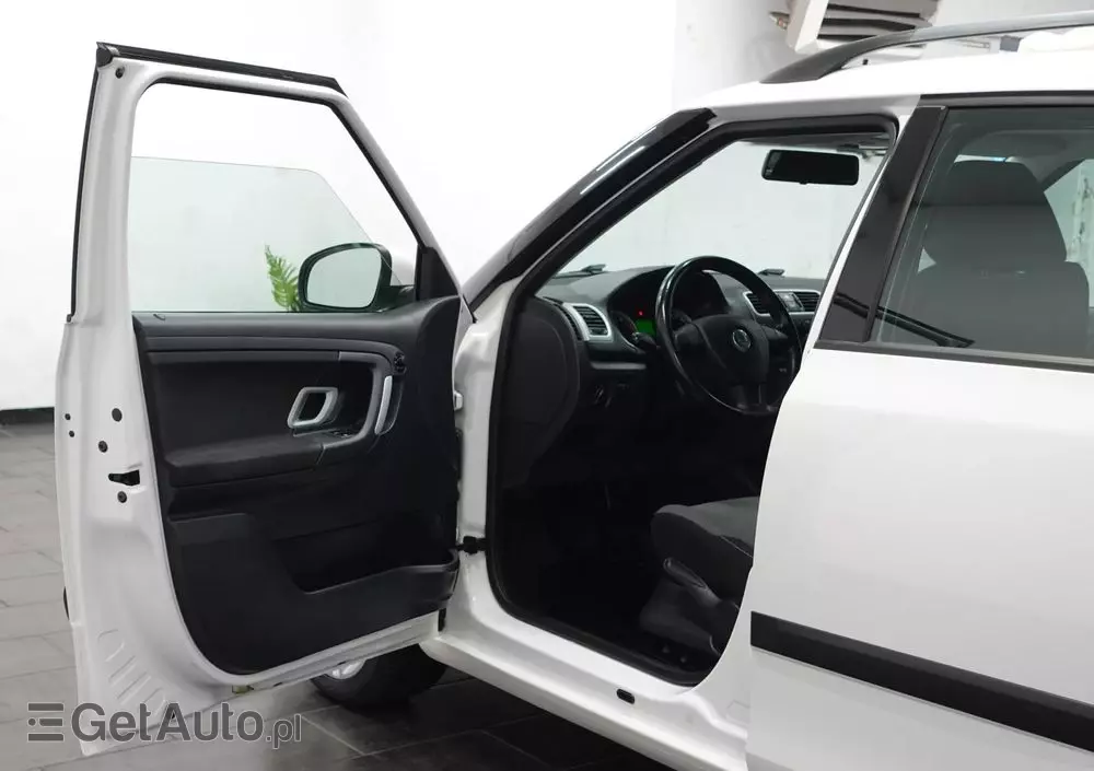 SKODA Fabia 1.4 16V Combi Sport