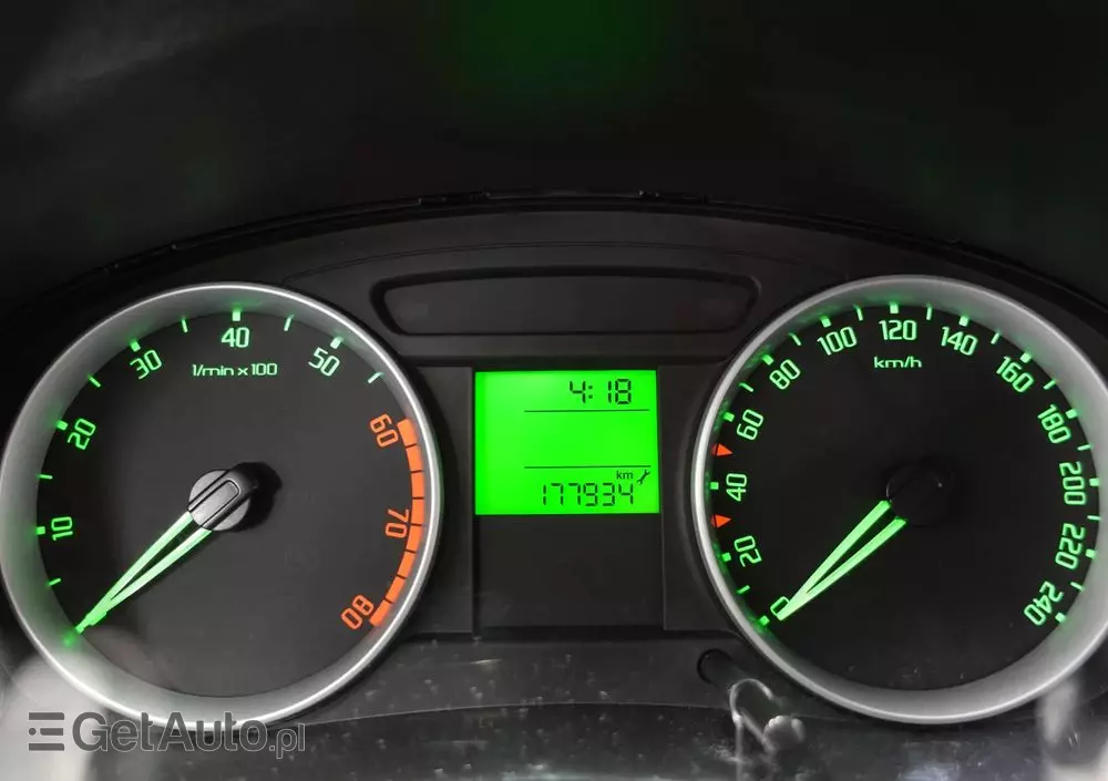 SKODA Fabia 1.4 16V Combi Sport