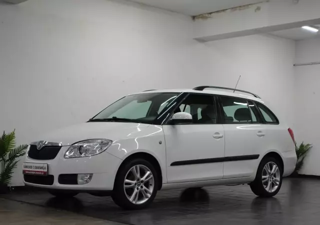 SKODA Fabia 1.4 16V Combi Sport