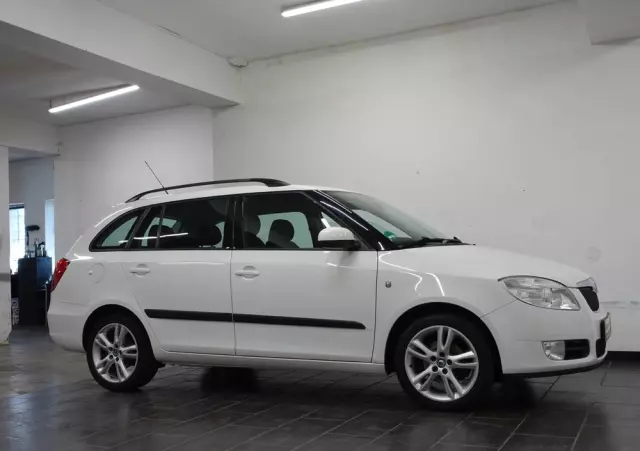 SKODA Fabia 1.4 16V Combi Sport