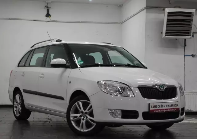 SKODA Fabia 1.4 16V Combi Sport